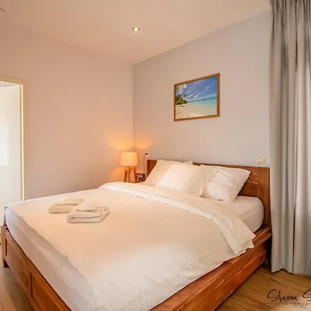 Aparthotel Trendy By Urban Home Stay