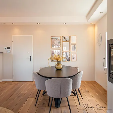 Aparthotel Trendy By Urban Home Stay Apartment