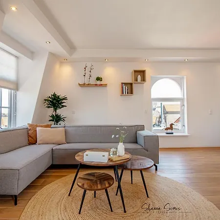 Aparthotel Trendy By Urban Home Stay 5*